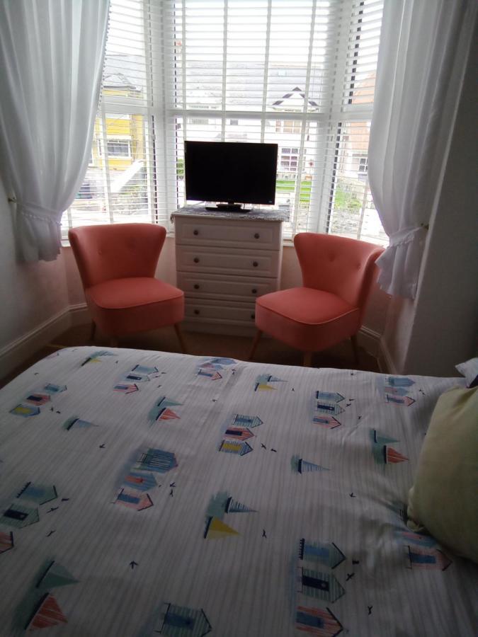 Applebys Guest House Holyhead Eksteriør bilde