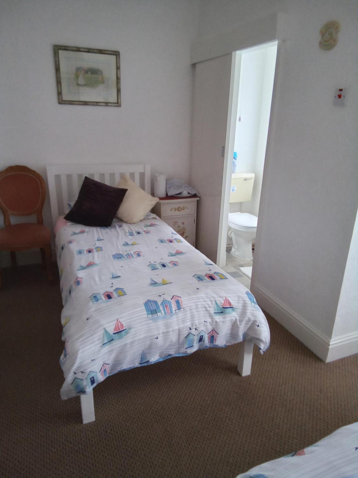 Applebys Guest House Holyhead Rom bilde